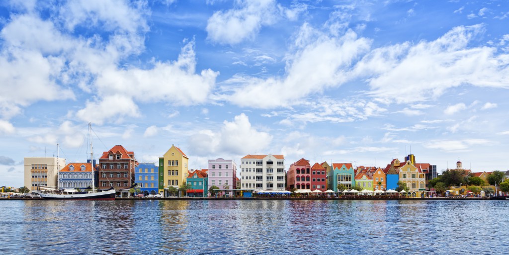 Flüge von Amsterdam nach Curacao günstig buchen | idealo